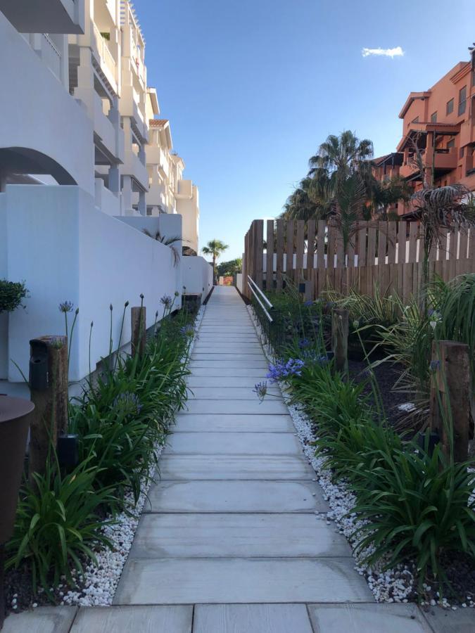 Villa Bobita-Marina Golf-Playa Granada โมตริล ภายนอก รูปภาพ